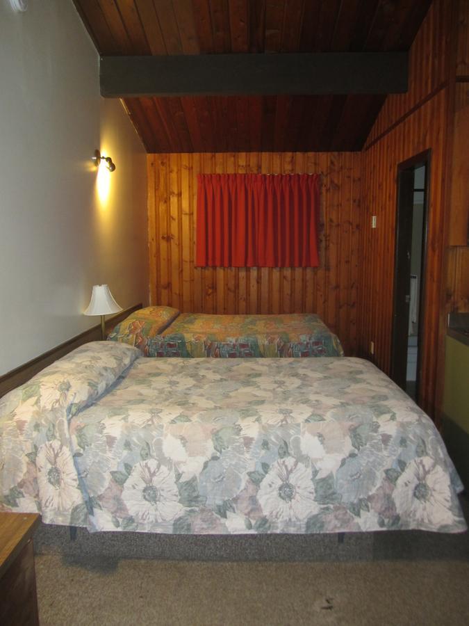 Pembina River Inn Entwistle Dış mekan fotoğraf
